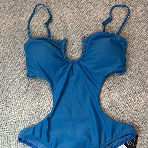 VIX Swim One Piece Bathing Suit Size Medium NWT $192 Blue Cut Out - Picture 10 of 11